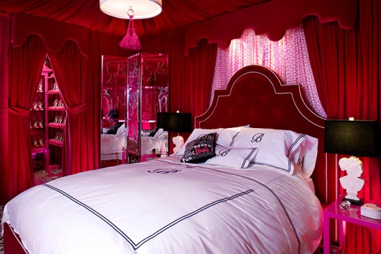 The-main-bedroom-is-white-wrapped-with-pink-decoration-which-dominates